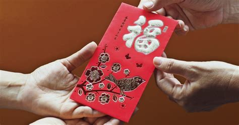 榕樹葉放紅包袋|去殯儀館帶紅包的避邪秘訣：榕樹葉、芙蓉花與傳統意涵